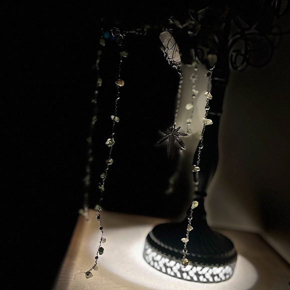 Handcrafted Wired Crystal MaryJane inspired Chime - Picture 1 of 4